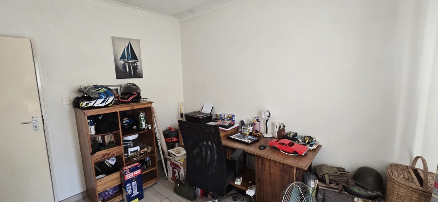 4 Bedroom Property for Sale in Geelhoutpark North West